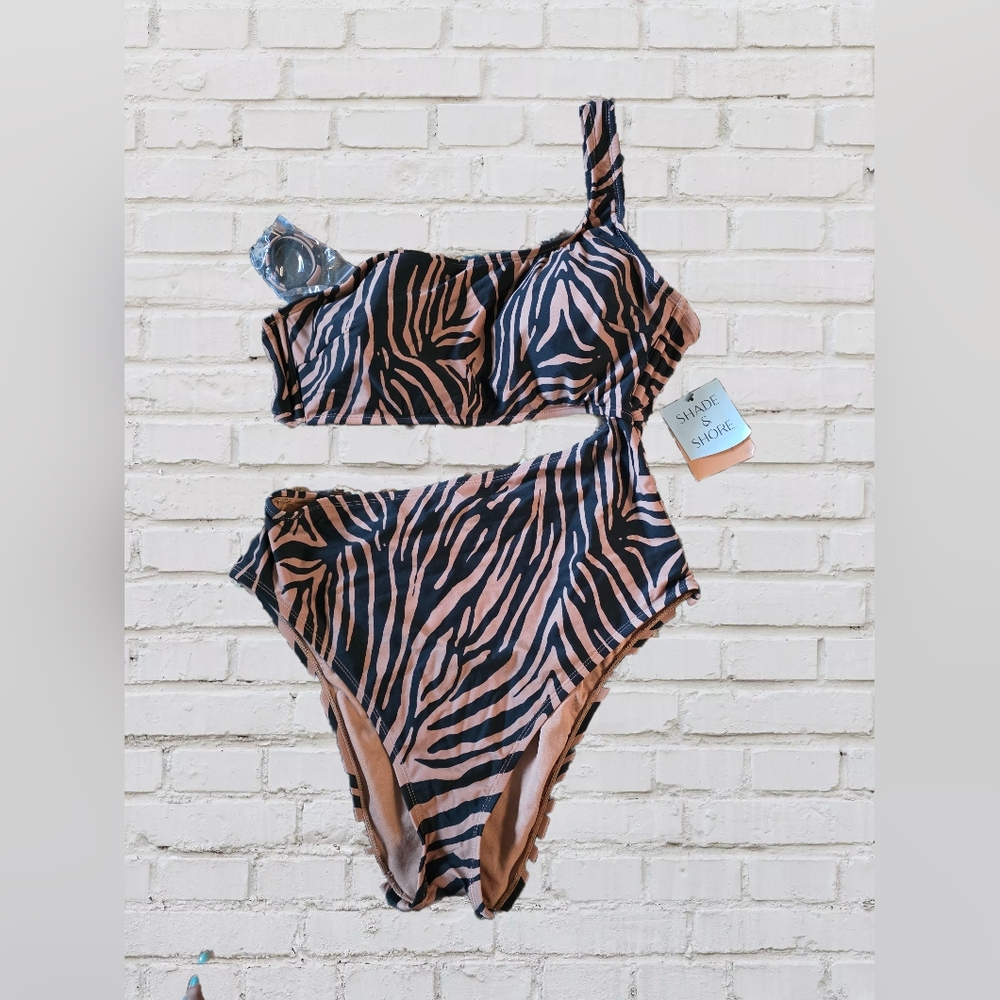 6. SHADE & SHORE Animal Print High Leg Cut Out Cheeky One Piece Swimsuit - Picture 6 of 6